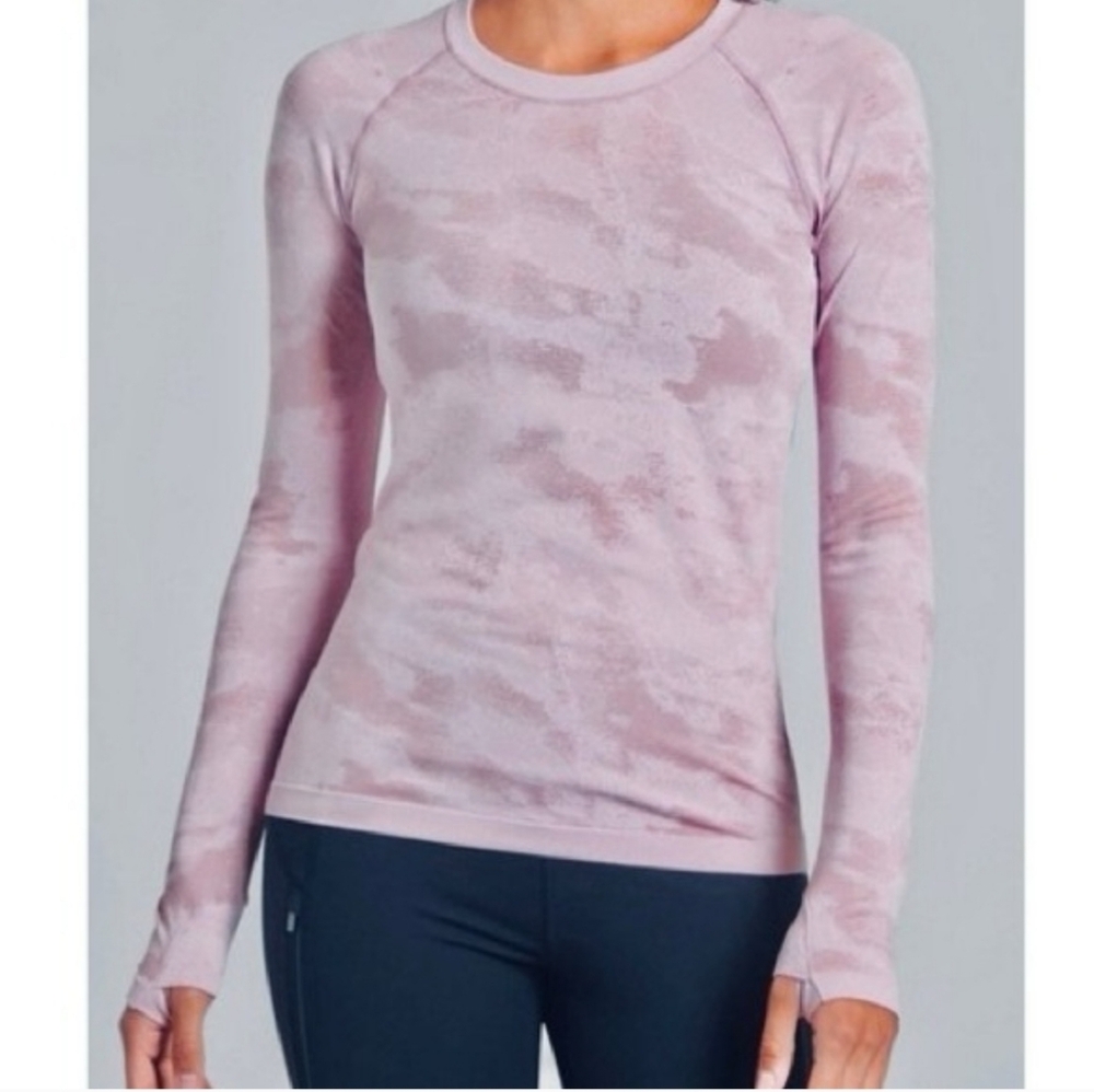 Athleta Long Sleeve Seamless Camo Crew in Light Pink